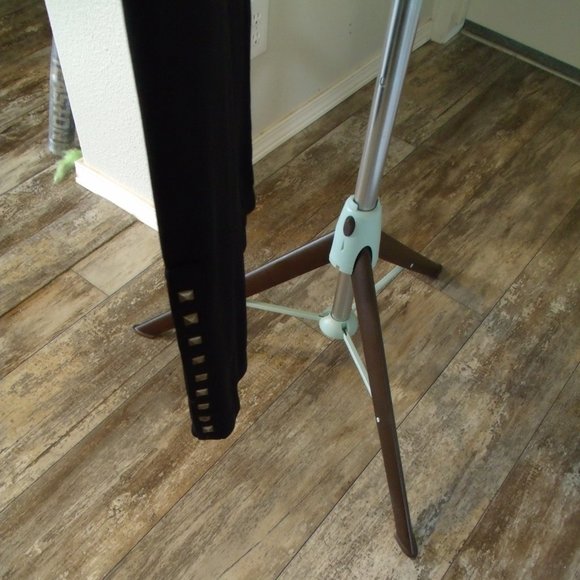 MUST SEE PICS Apt 9  1X Black Leggings w/Leg Bling - Picture 6 of 6